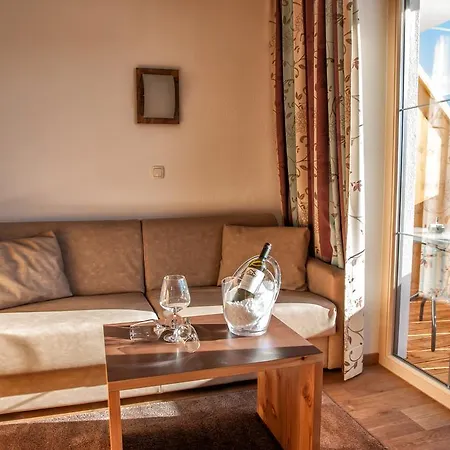 Sattelkopf * フィス